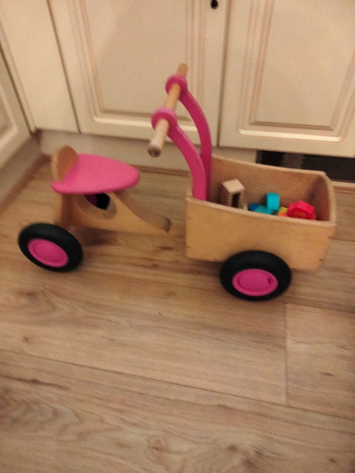 Houten loopfiets met karretje - roze, Ophalen, Gebruikt, Loopfiets
