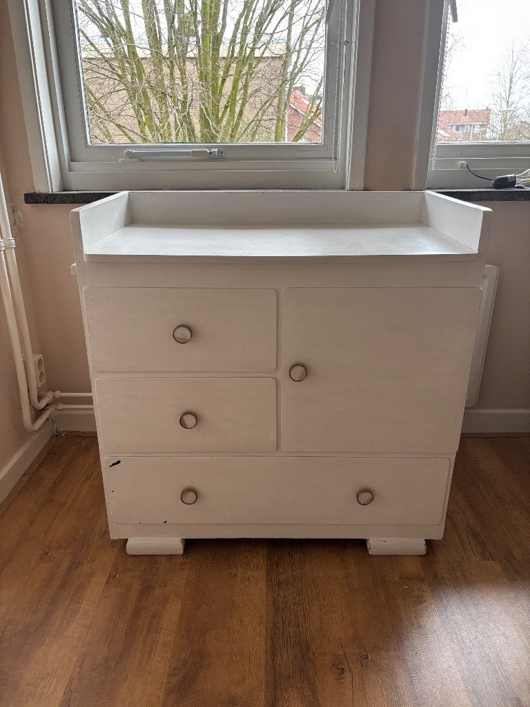 Gratis vintage commode, Gebruikt, 50 tot 70 cm, 100 cm of meer, Opstaande rand