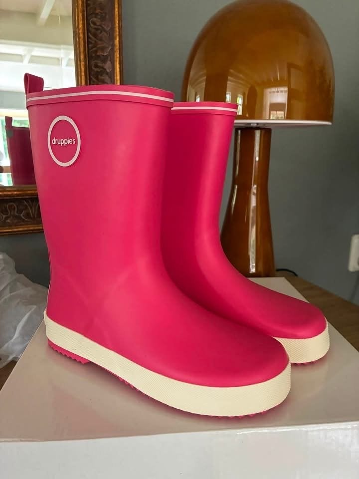 Regenlaarzen pink NIEUW, Meisje, Nieuw, Druppies, Ophalen of Verzenden