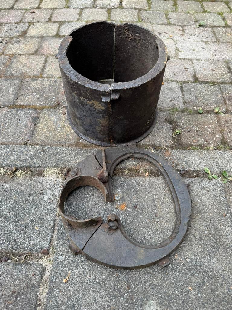 Deksel/bovenkant voor duitse loopgraaf kachel WW2, Verzamelen, Ophalen of Verzenden, Landmacht, Duitsland, Hulzen of Bodemvondsten