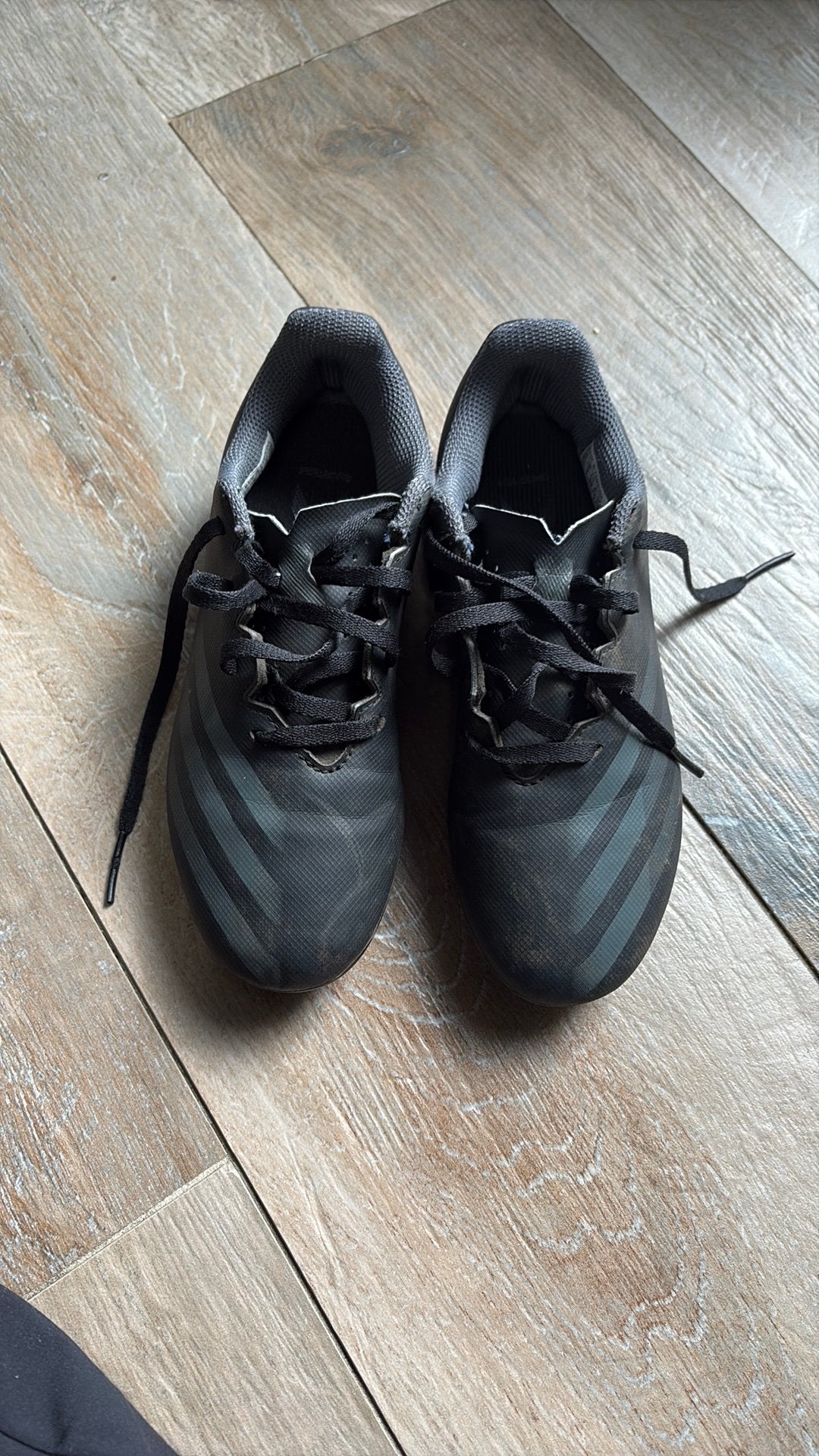 Zwarte adidas voetbalschoenen, Maat XS of kleiner, Schoenen, Ophalen of Verzenden, Zo goed als nieuw