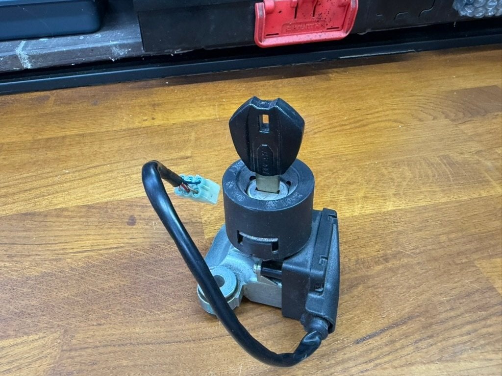 Contactslot Ducati 1199, Ophalen of Verzenden, Gebruikt