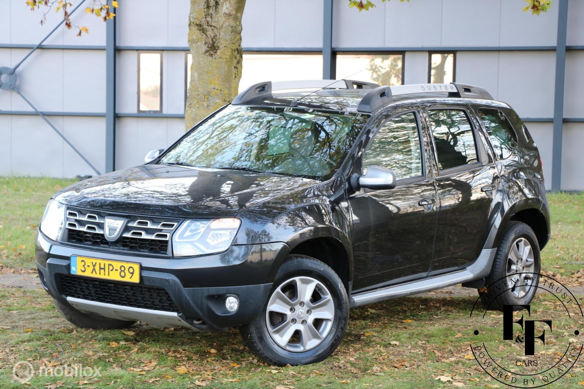 Dacia Duster 1.2 TCe Lauréate|NAP|CarPlay|Cruise|Leder, Auto's, Voorwielaandrijving, Euro 5, 125 pk, Gebruikt