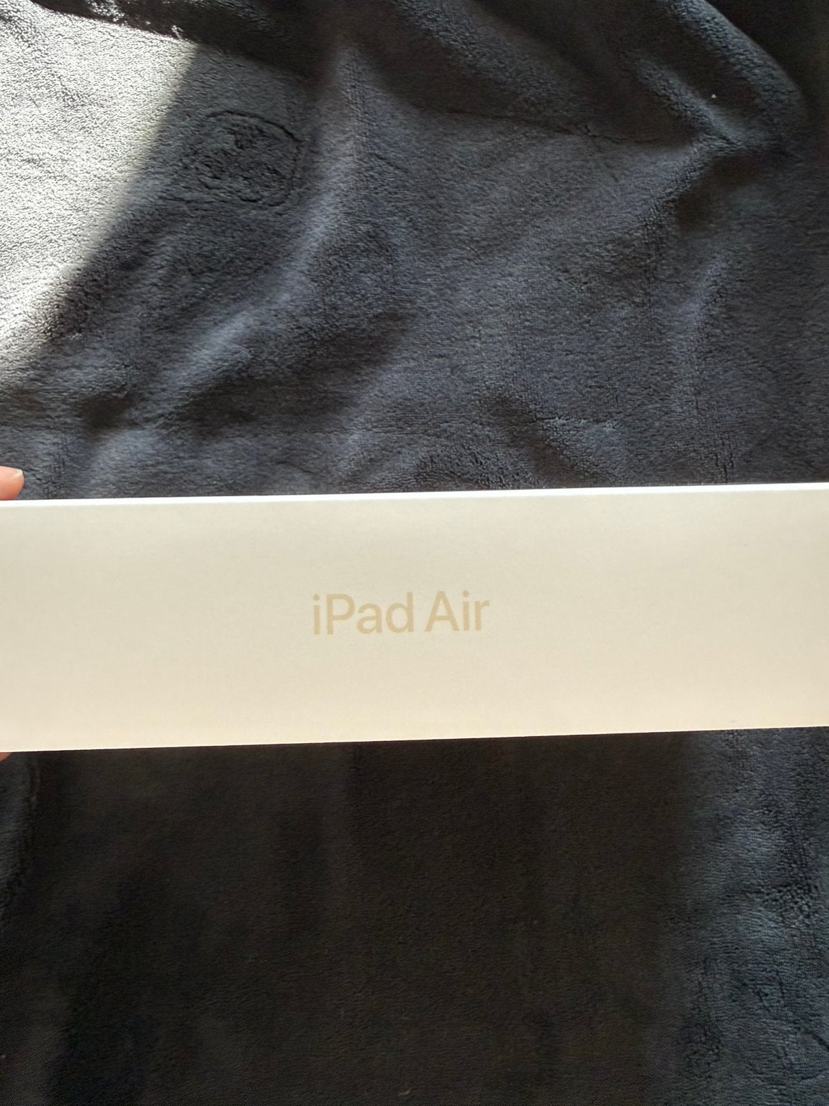 Foto 10 van Apple iPad Air (2022) Wifi + Cellular - Starlight