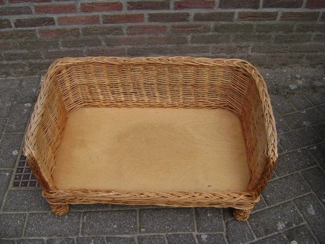 Mooie rieten hondenbank 80 x 50 x 20 cm, Ophalen of Verzenden, Zo goed als nieuw, Riet