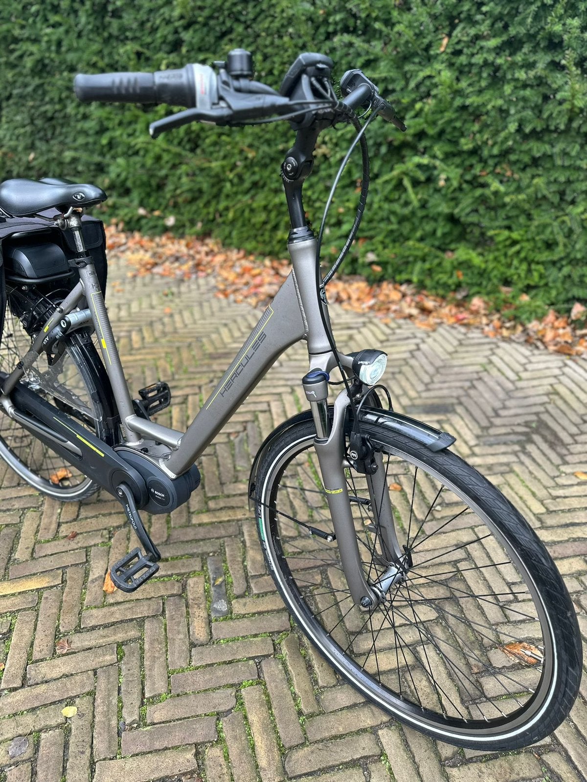 Electrische hercules Montfoort Bosch middenmotor, Versnellingen, Zo goed als nieuw, 50 tot 53 cm, Ophalen