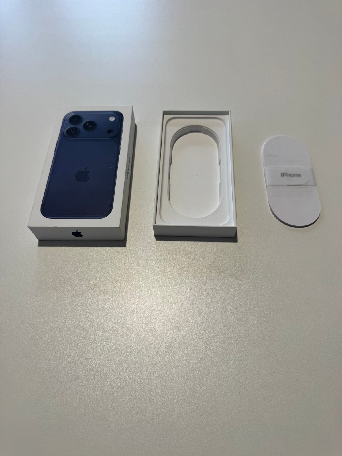 Apple doosjes iphone en ipad, Telecommunicatie, Mobiele telefoons | Apple iPhone, 256 GB, Overige modellen, Zwart, Ophalen of Verzenden