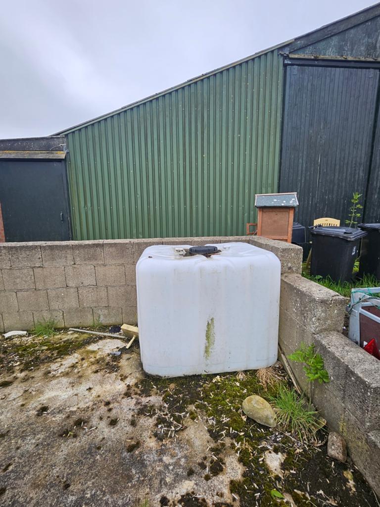 Grote 1000 liter waterton voor regenwateropvang, 150 liter of meer, Ophalen, Gebruikt, Kunststof