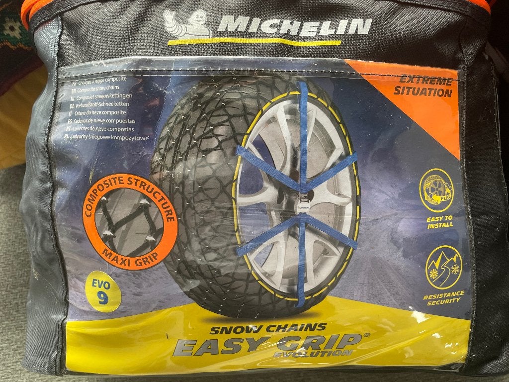 Michelin snow chains Easy Grip EVO 9, Ophalen