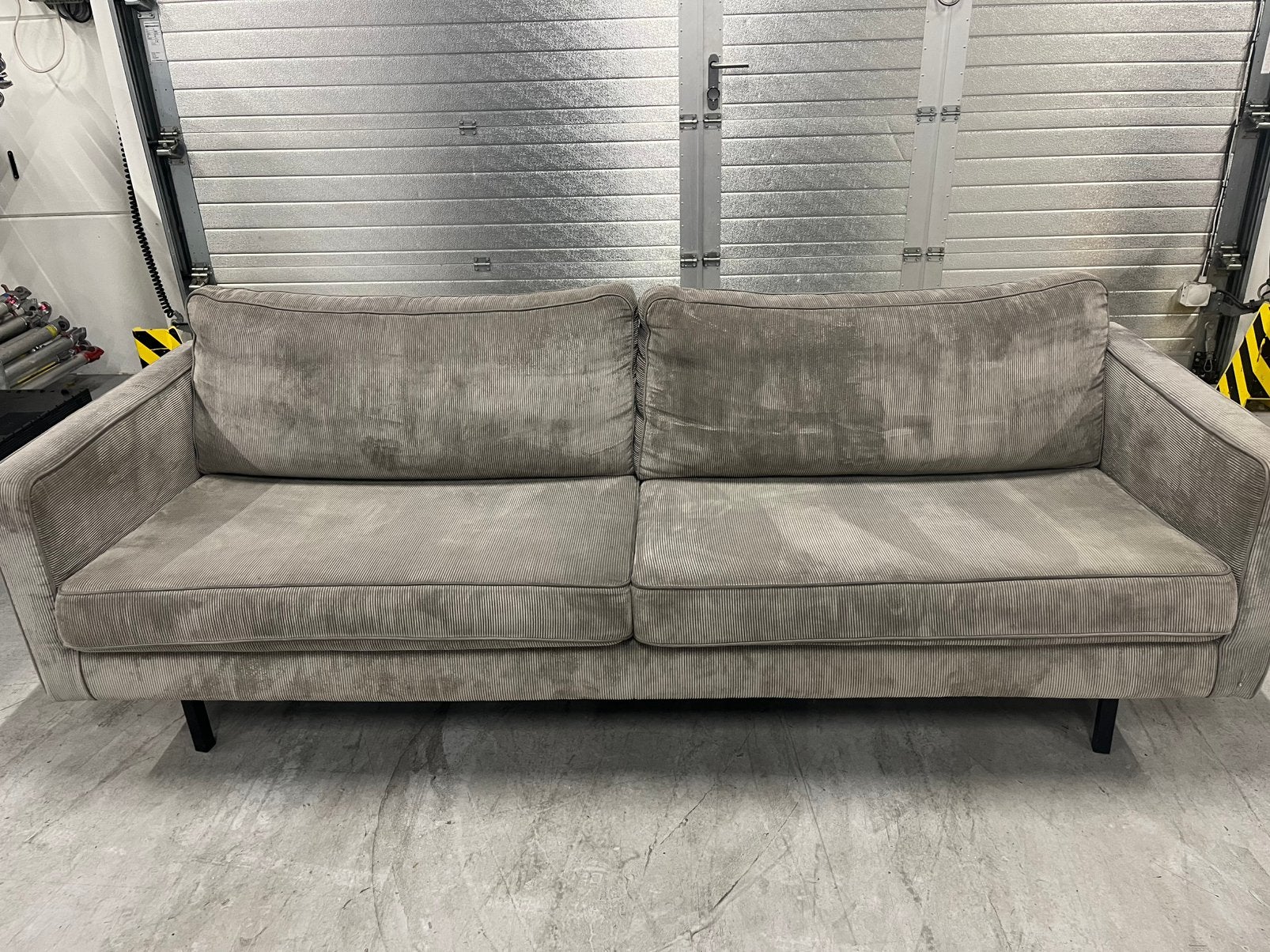 Be pure bank 2,5 zits grijs ribstof, Huis en Inrichting, Banken | Bankstellen, Gebruikt, Driepersoons, 75 tot 100 cm, Ophalen of Verzenden