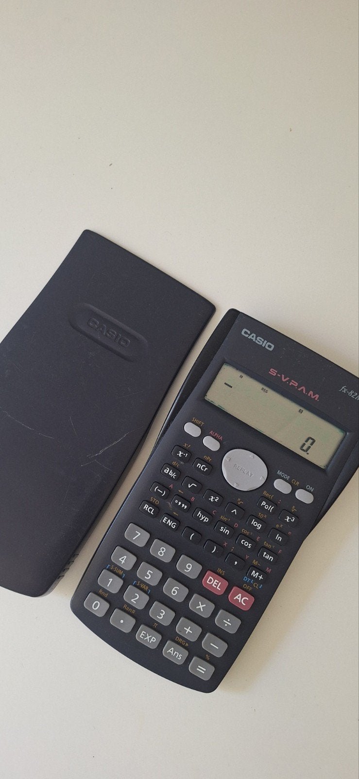 Casio FX-82MS rekenmachines (2 st), Ophalen of Verzenden, Grafische rekenmachine, Gebruikt