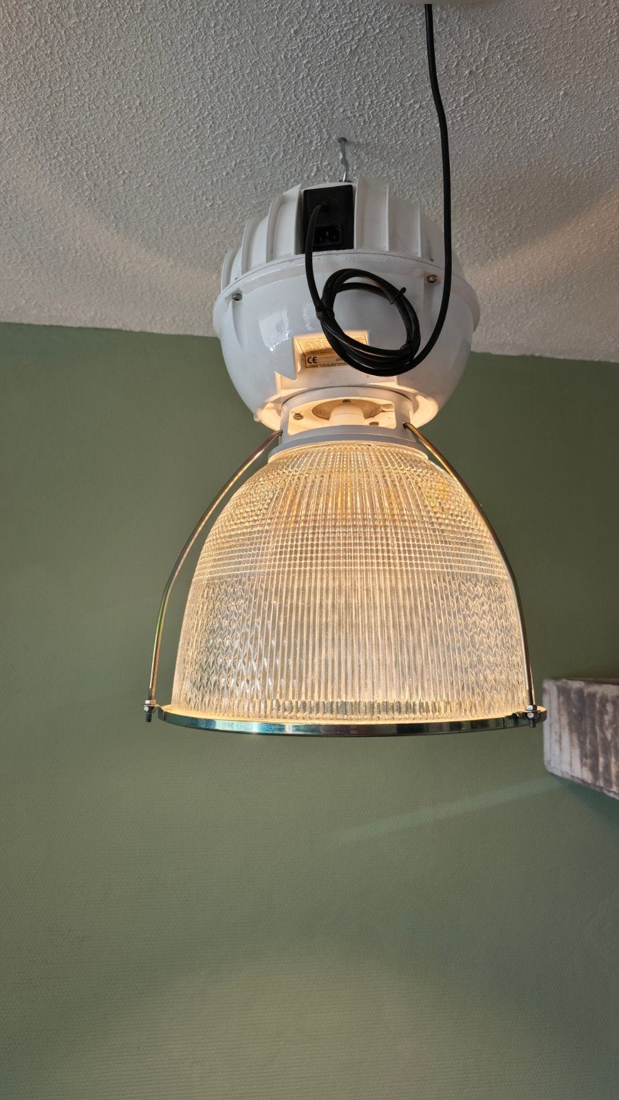 Twee Philips plafondlampen, omgebouwd voor E27 lampen, Ophalen of Verzenden, Gebruikt, Glas, E27 (groot)