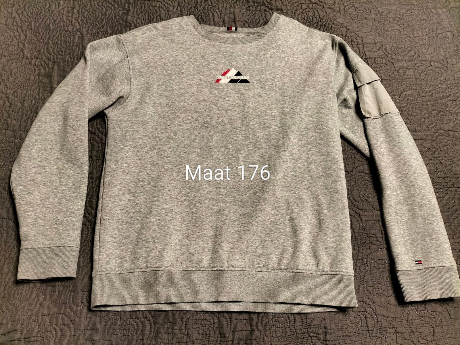 Zgan trui van het merk Tommy Hilfiger, Ophalen of Verzenden, Zo goed als nieuw, Jongen, Trui of Vest