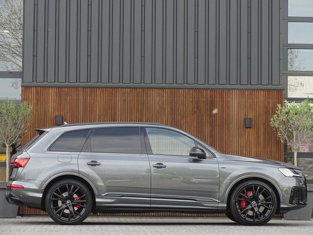 Audi Q7 60 TFSI e 456PK Competition / Bose / 22'' / LED / 36, Automaat, Gebruikt, Euro 6, 2995 cc