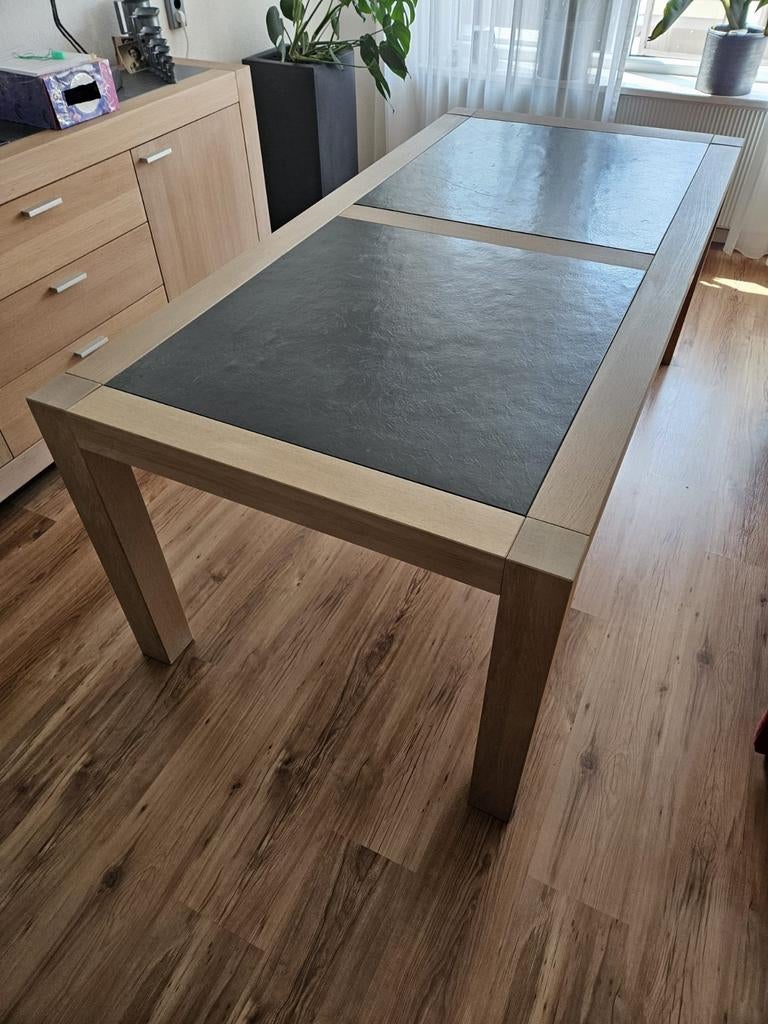 Moderne eiken Eettafel 197x97x77 cm - Ruim en Stijlvol, Huis en Inrichting, Ophalen, 50 tot 100 cm, Zo goed als nieuw, Vijf personen of meer