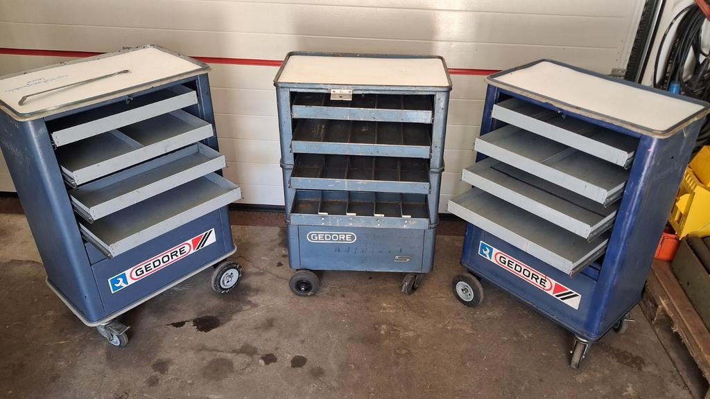 Gereedschapkarren Gedore en Format, Ophalen