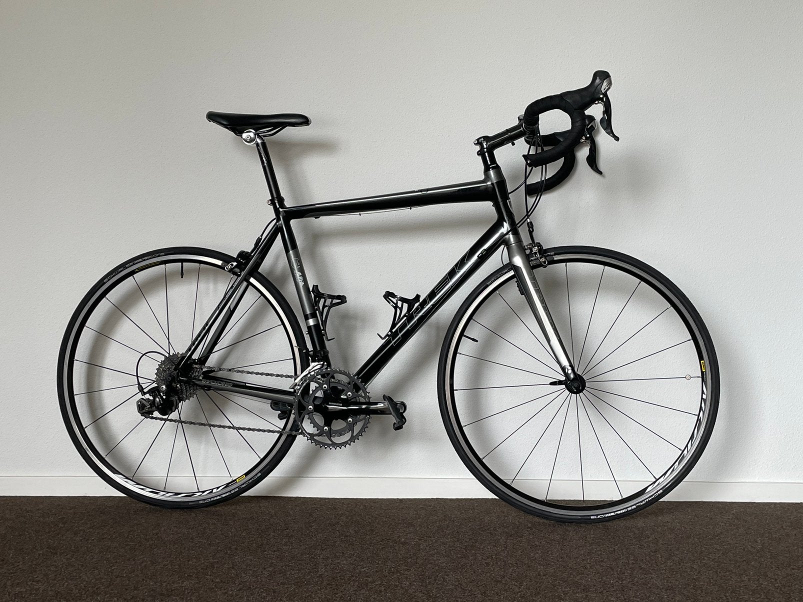 Racefiets aluminium Trek 2.1 zwart 58cm, Fietsen en Brommers, Fietsen | Racefietsen, Aluminium, Zo goed als nieuw, 57 tot 61 cm