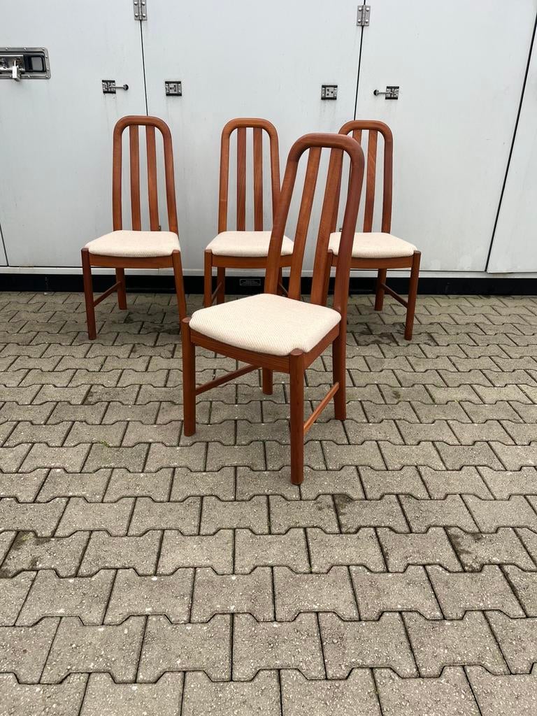 4 vintage deense eetkamerstoelen teak jaren 70, Ophalen of Verzenden
