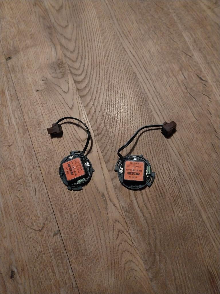 2 ASK auto Inbouw Speakers klein formaat. 50mm., Auto diversen, Autospeakers, Ophalen of Verzenden