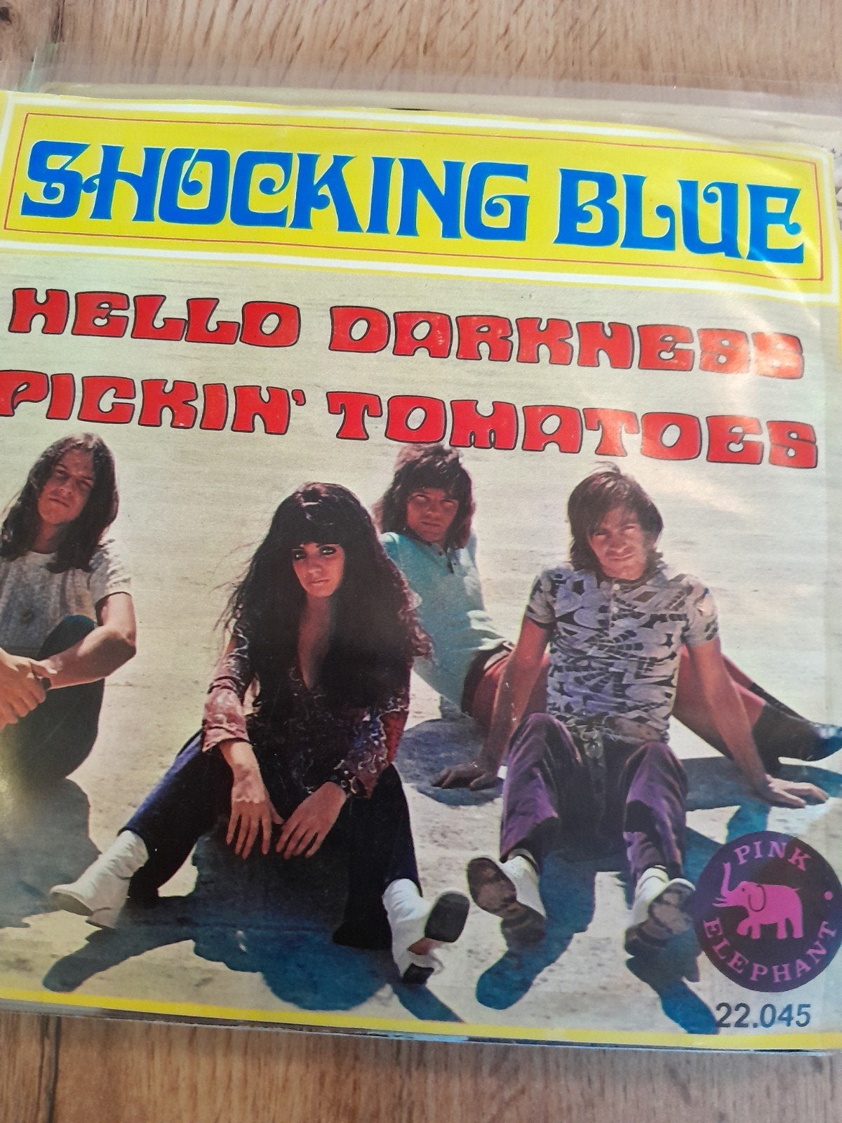 shocking blue 7inch hello darkness, Ophalen of Verzenden, Zo goed als nieuw, Pop