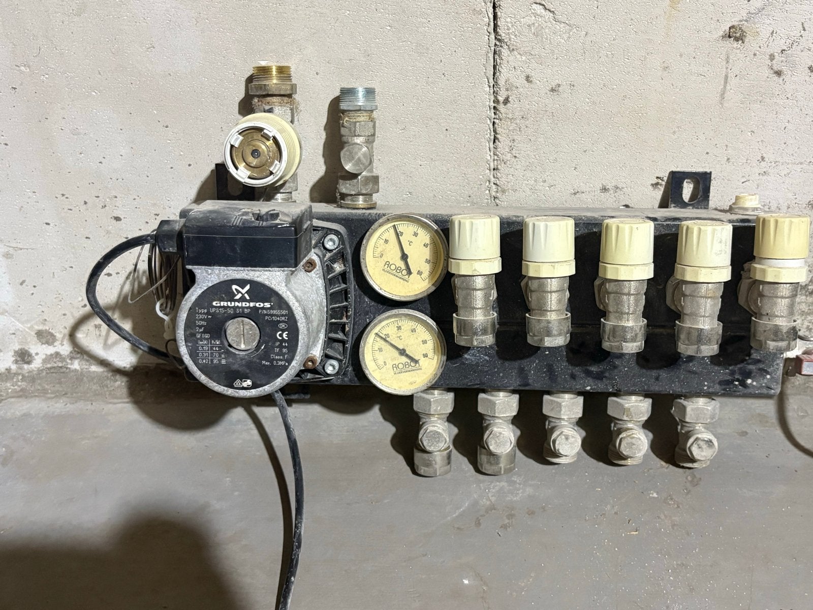 Vloerverwarmingsverdeler met Grundfos pomp, Ophalen, Gebruikt, Overige typen