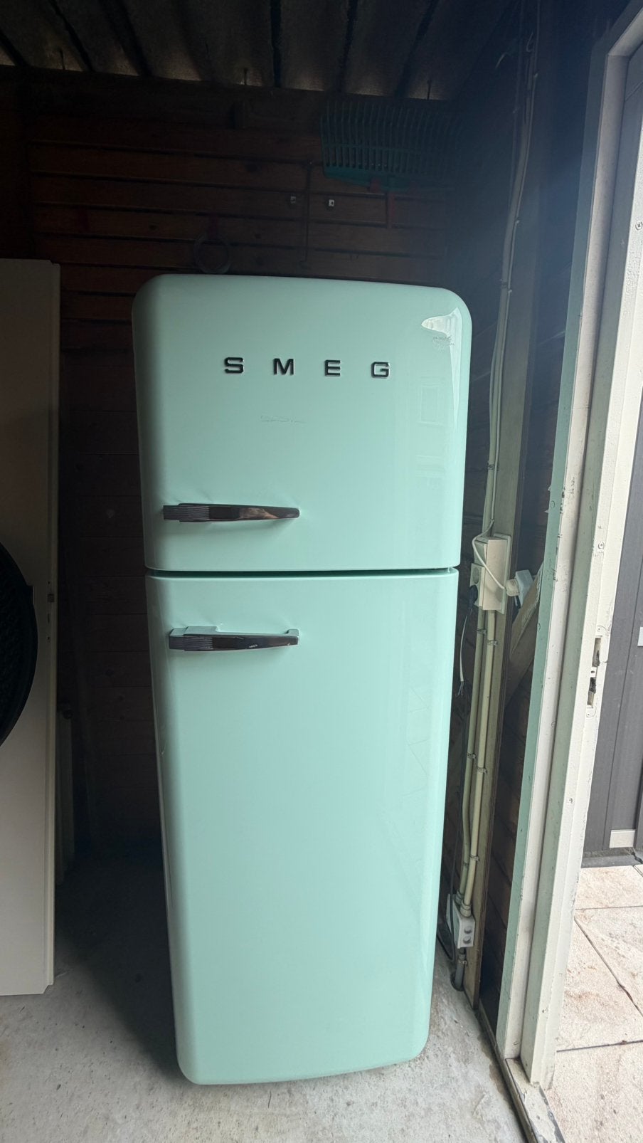 Mintgroene Smeg koelkast met vriezer (2025), Witgoed en Apparatuur, Koelkasten en IJskasten, Ophalen, 200 liter of meer, 160 cm of meer
