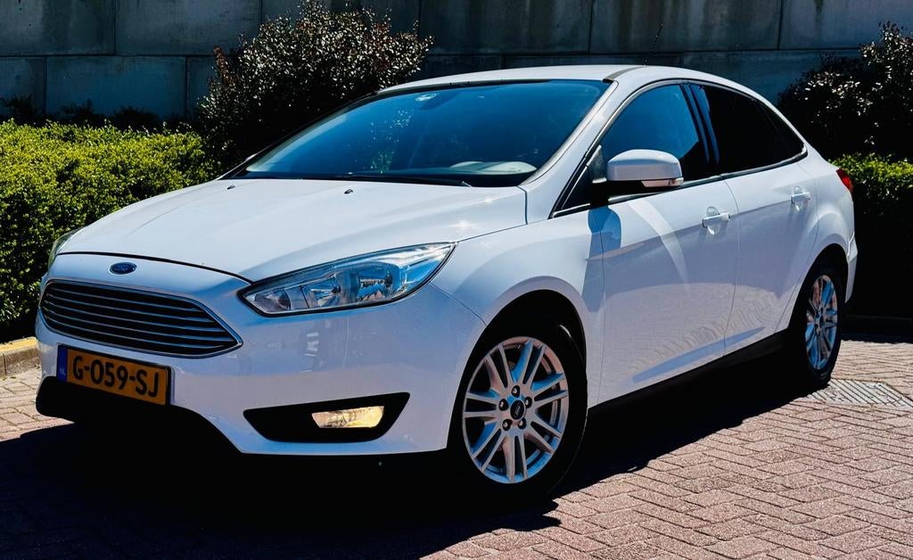 Ford Focus 1.0 Ecoboost Titanium edition, Auto's, Ford, Particulier, Focus, ABS, Airbags, Airconditioning, Alarm, Bluetooth, Boordcomputer