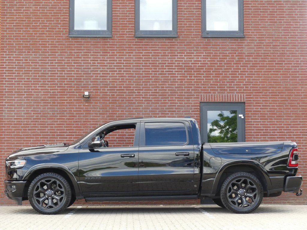Dodge Ram 1500 5.7 V8 LIMITED PANO/Luchtvering/LED/Elek step, Automaat, Gebruikt, 5654 cc, 402 pk
