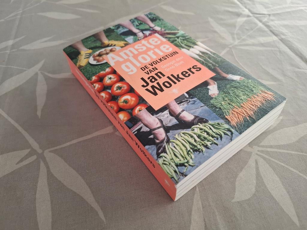 AMSTELGLORIE - De Volkstuin van JAN WOLKERS, Boeken, Wonen en Tuinieren, Gelezen, Tuinieren en Tuinplanten, Ophalen of Verzenden