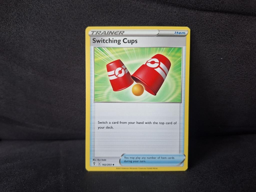 Switching Cups 162/203 Pokemon Evolving Skies (NM/M), Ophalen of Verzenden, Nieuw, Losse kaart
