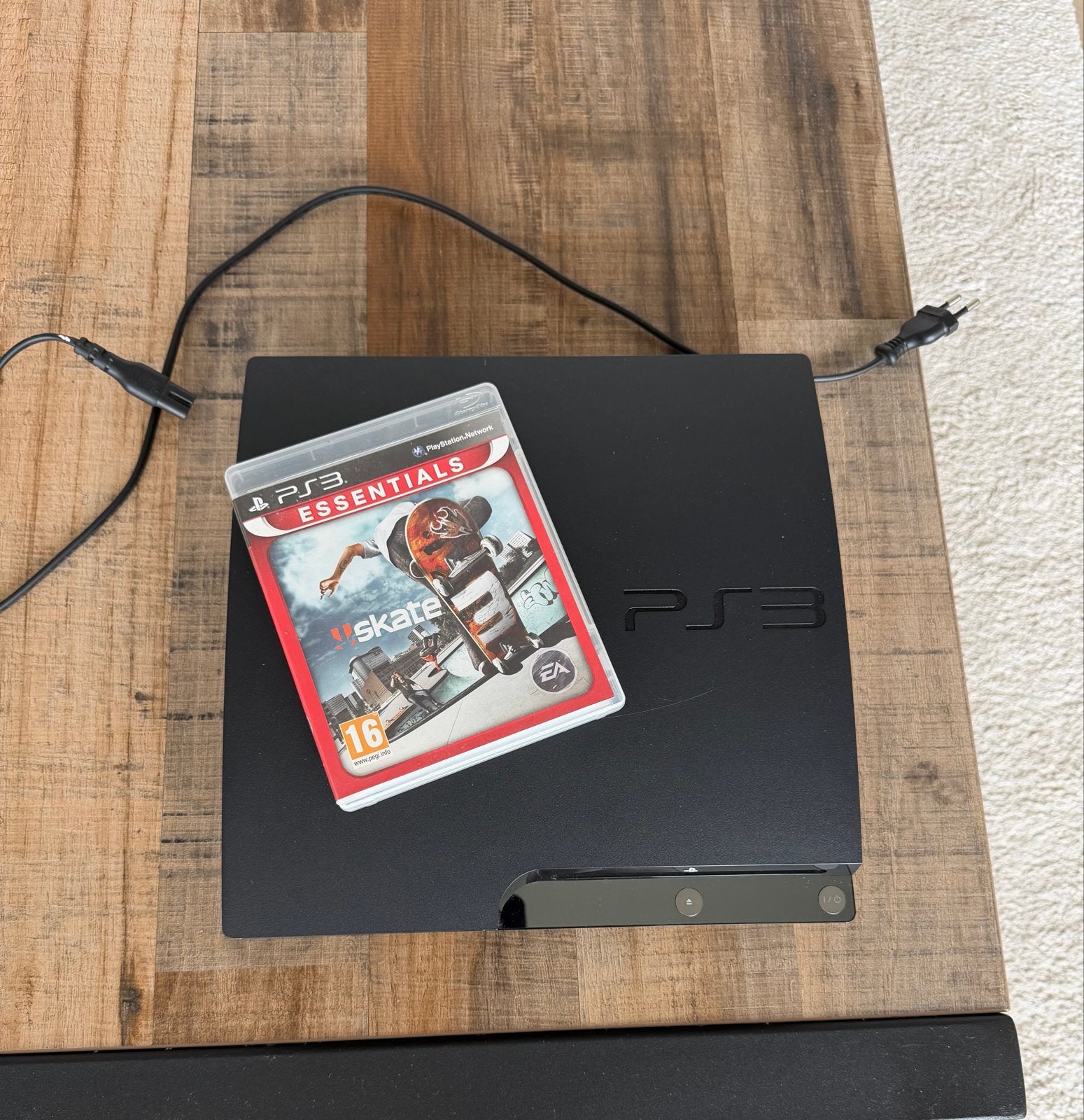 Playstation 3 met EA Skate 3 en stroomkabel, Spelcomputers en Games, Verzenden, Phat, Zonder controller, Gebruikt