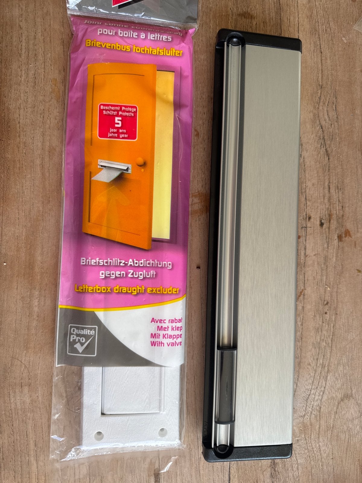 Brievenbusklep tochtwering - Nieuw in verpakking, Kunststof, Brievenbusklep, Nieuw, Ophalen of Verzenden