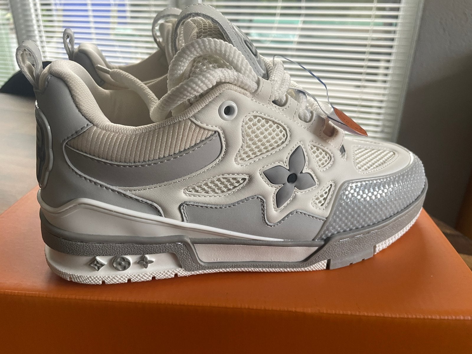 LV skate maat 40 nieuw, Ophalen of Verzenden, Zo goed als nieuw, Wit