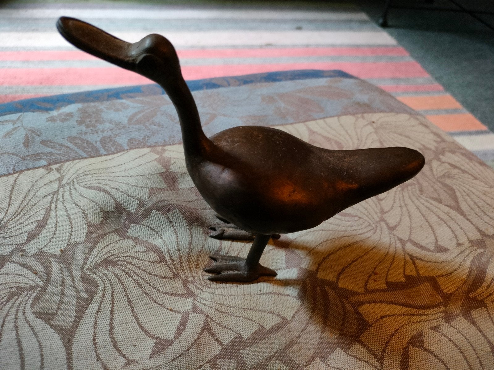 Primitieve bronzen vogel uit Afrika, tweede helft 20e eeuw, Ophalen, Minder dan 20 cm, Brons, Beeld