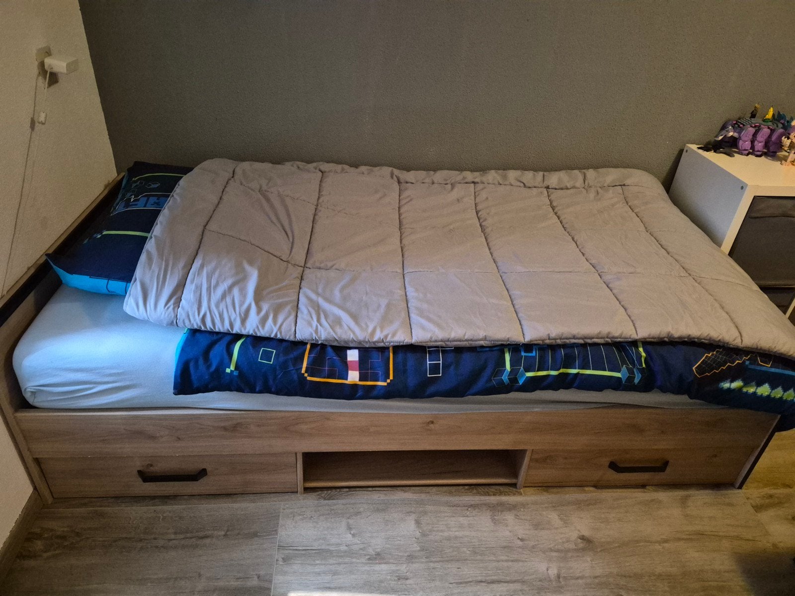 1 persoons bed, Huis en Inrichting, Slaapkamer | Bedden, Ophalen, Eenpersoons, Hout, 90 cm
