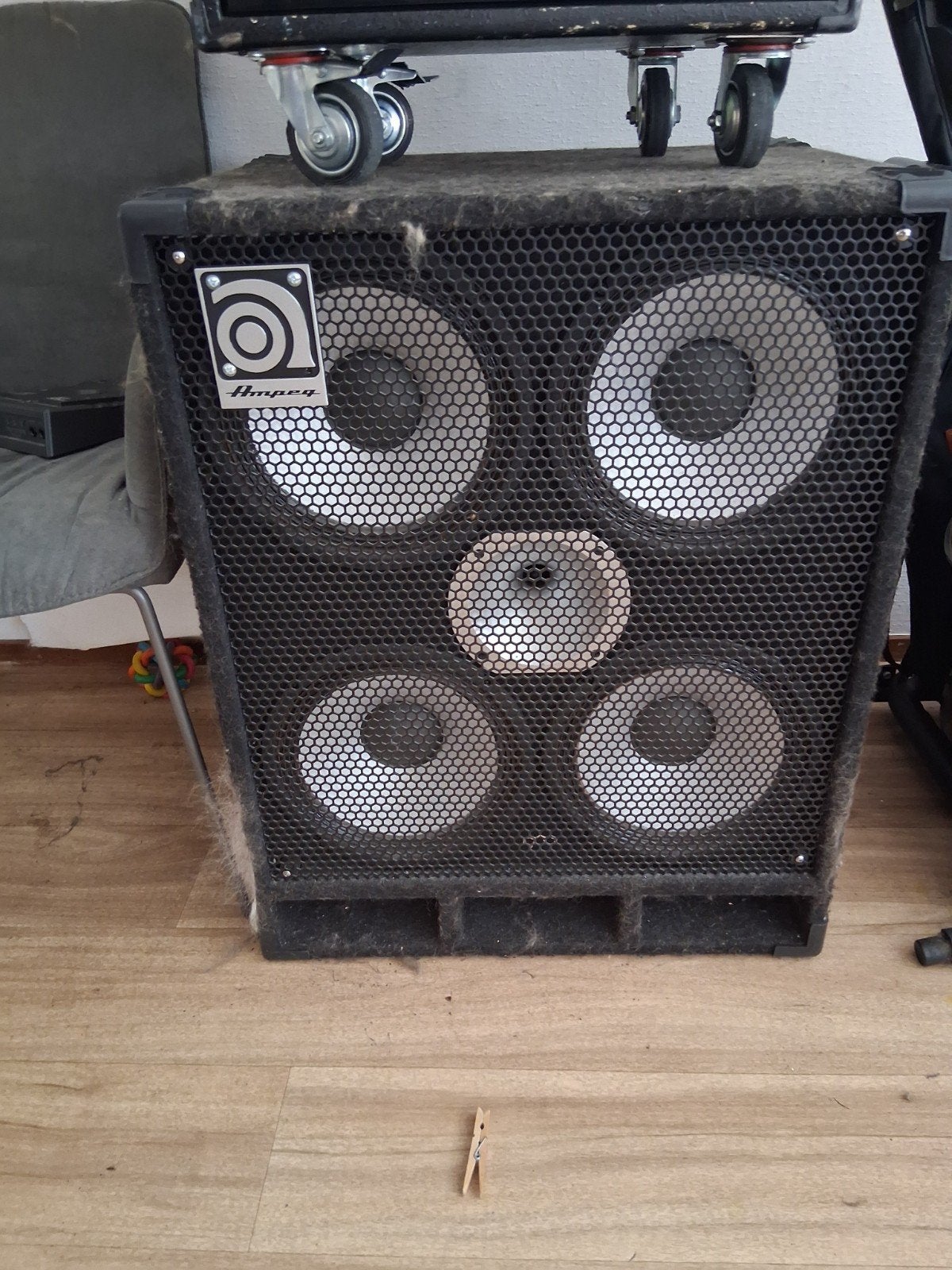 Ampeg basgitaar cabinet - krachtige 4x10 + tweeter, Ophalen of Verzenden, Gebruikt, Basgitaar, 100 watt of meer