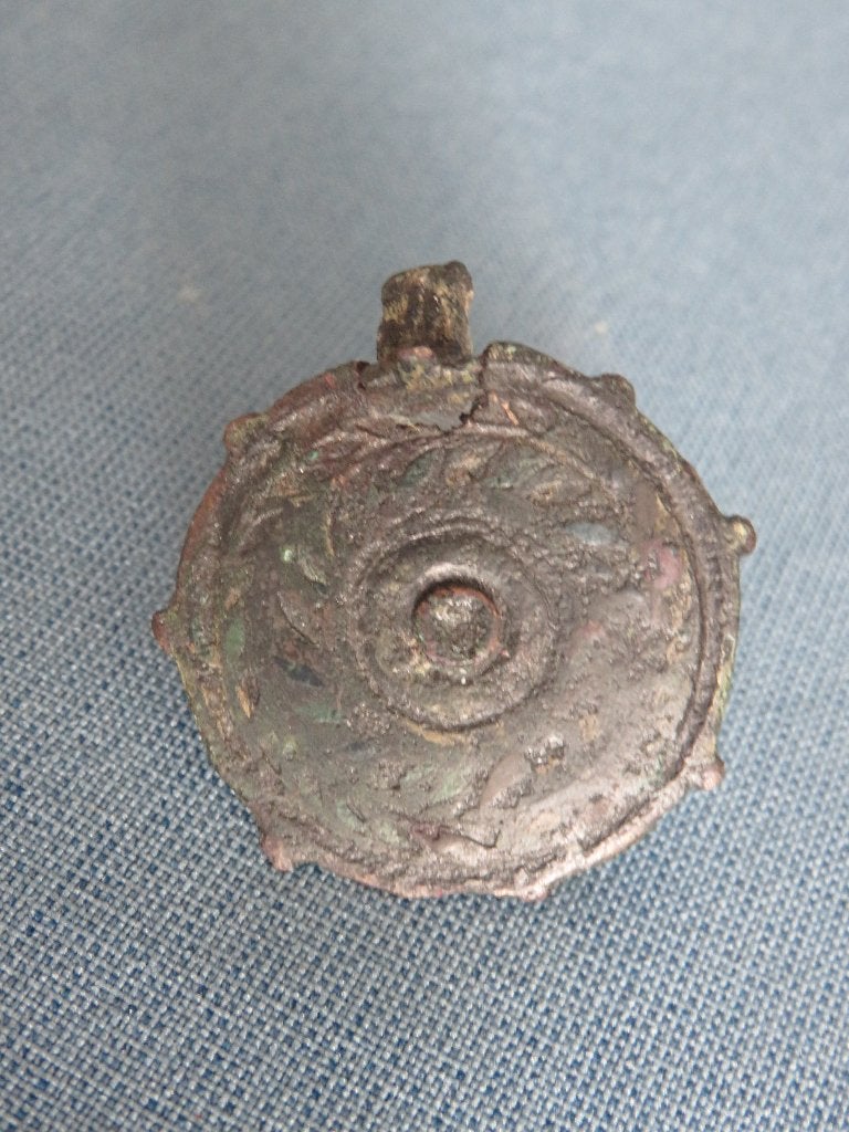 Romeinse fibula met niello inleg - 2 - 3e eeuw - bodemvondst, Ophalen of Verzenden, Brons