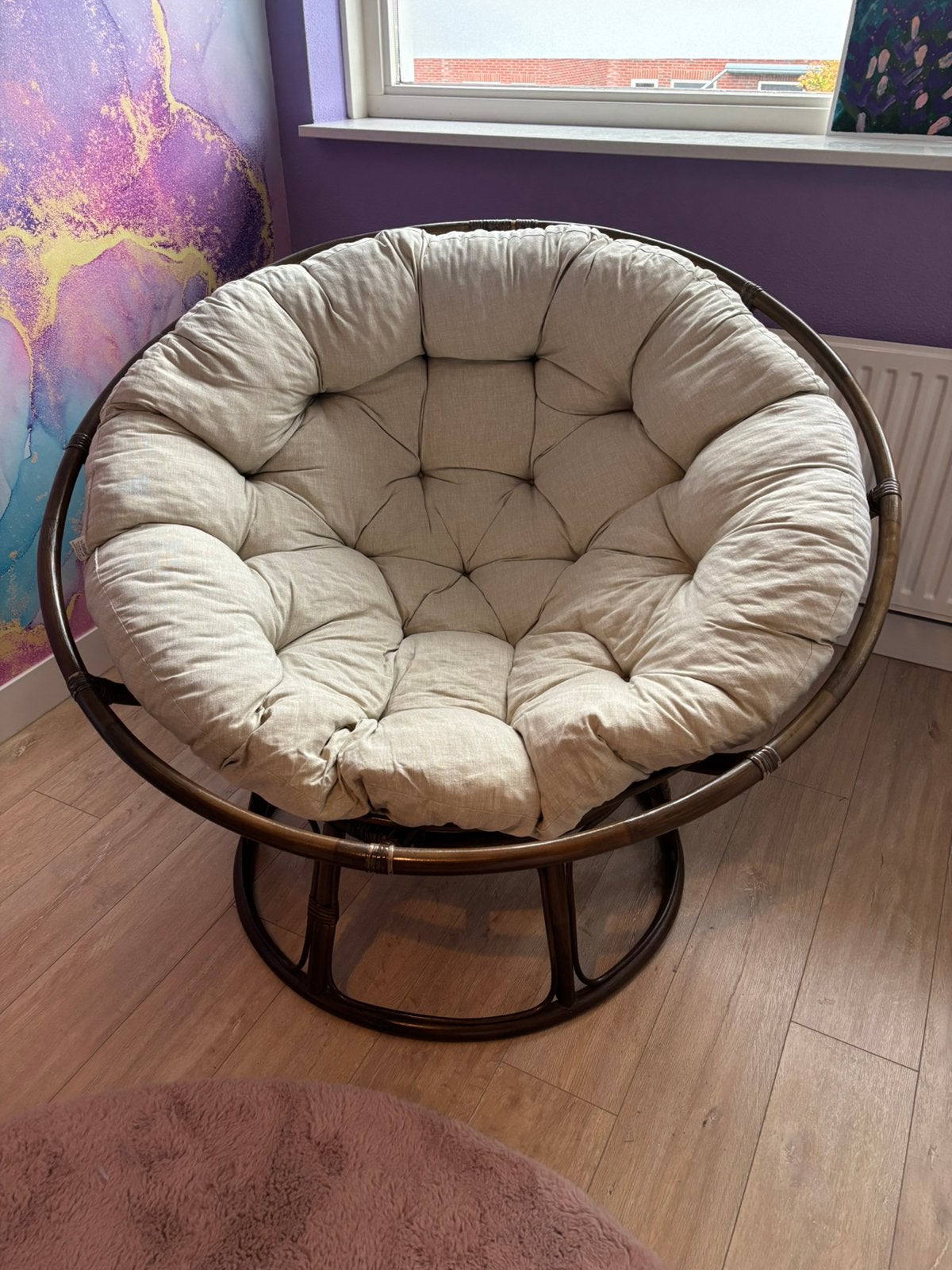 Grote rotan Papasan stoel - Donkerbruin met beige kussen, Ophalen, Gebruikt, Riet of Rotan, 100 tot 125 cm