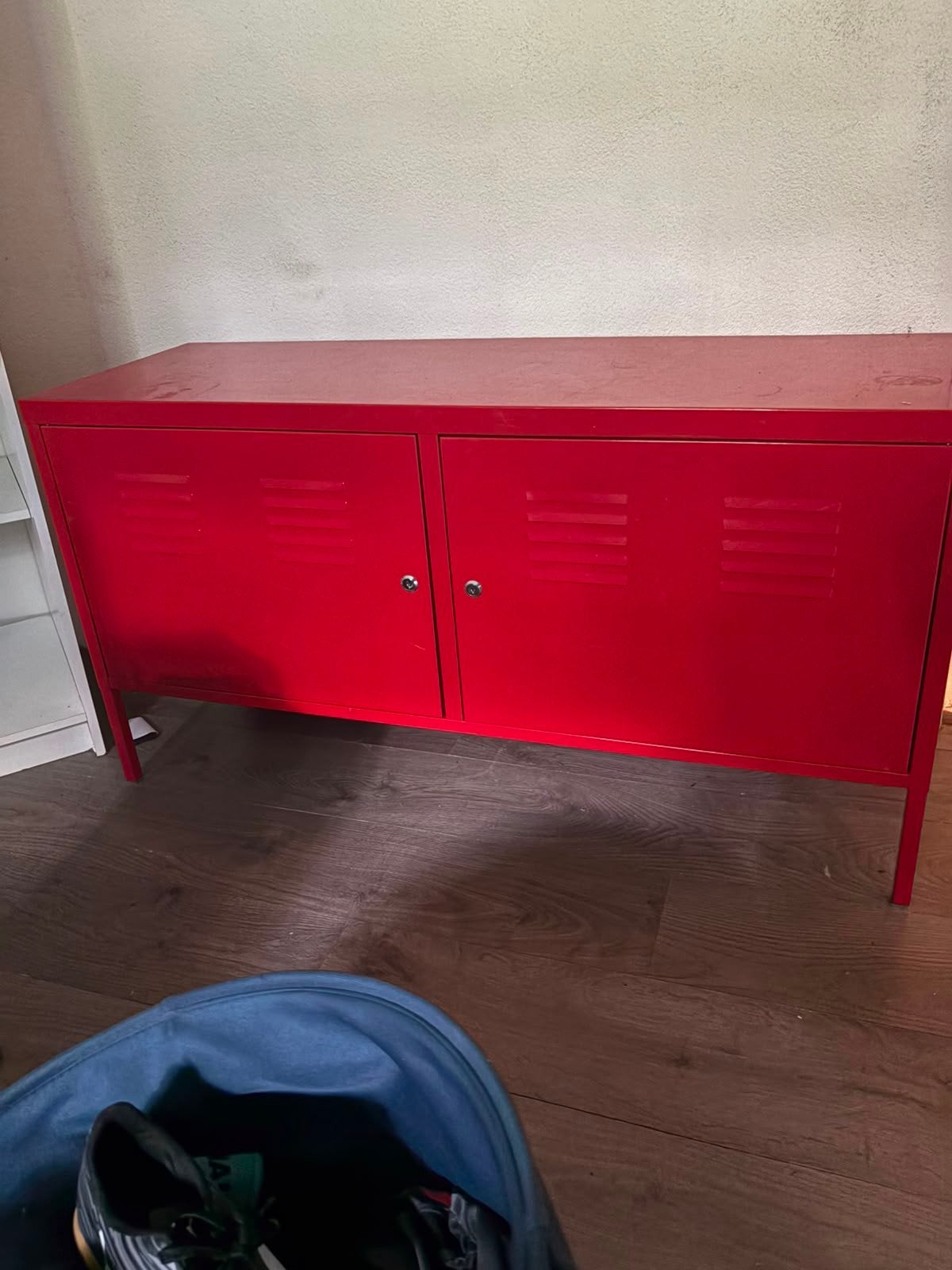 2 Rood metalen kastjes locker, Ophalen