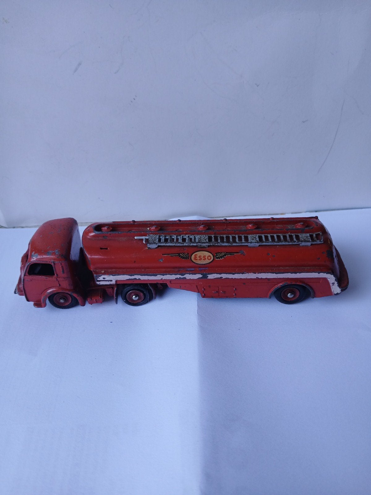 Tracteur Panhard met Citerne ESSO. Dinky toys France,  gebre, Ophalen of Verzenden, Gebruikt, Auto, Dinky Toys