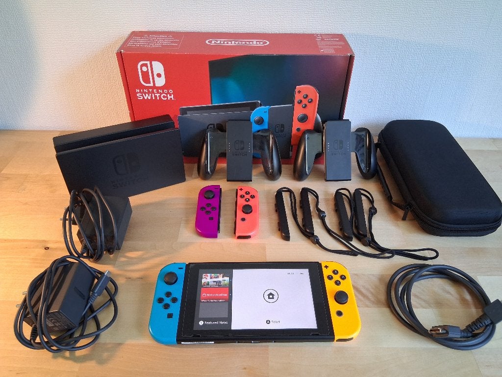 Nintendo Switch incl. extra Joy-Con + accessoires, Spelcomputers en Games, Spelcomputers | Nintendo Switch, Ophalen, Zo goed als nieuw