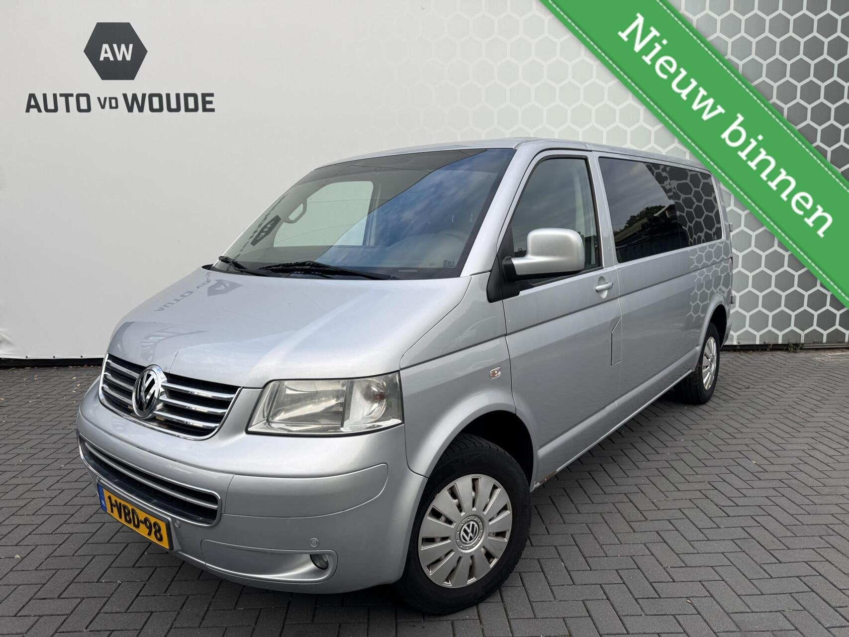 Volkswagen Transporter 2.5 TDI L2H1 Enkele cabine Automaat, Auto's, Automaat, Gebruikt, Zwart, Volkswagen