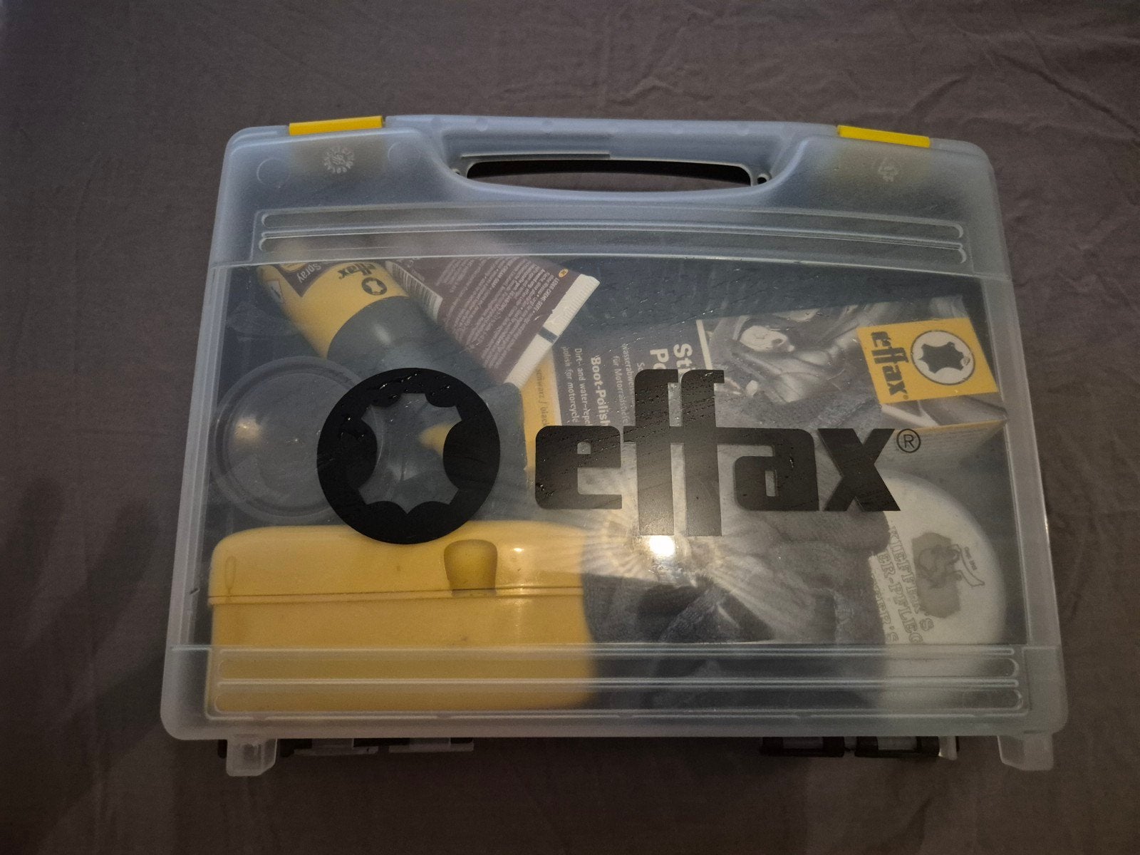 Effax om leer te onderhouden, Ophalen
