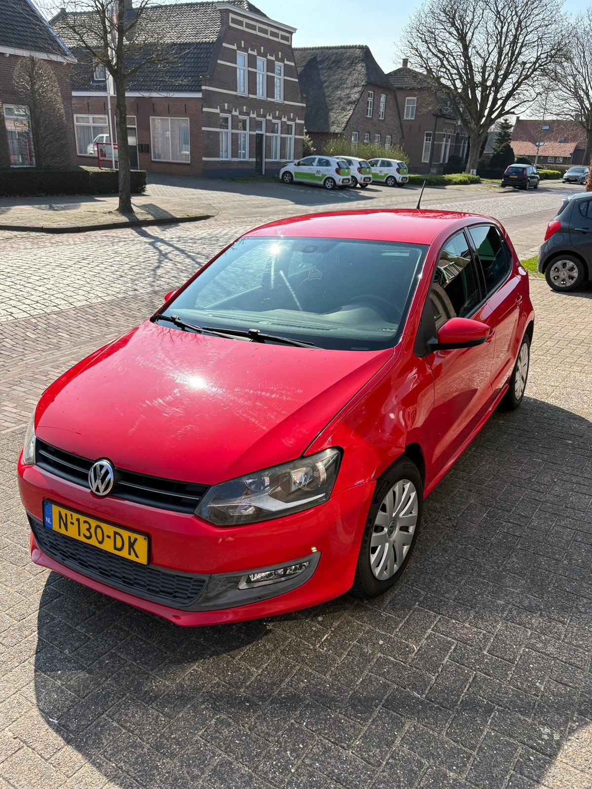 Volkswagen Polo 1.2 51KW 2010 Rood met gebreken, Auto's, Voorwielaandrijving, 967 kg, 40 €/maand, 1198 cc