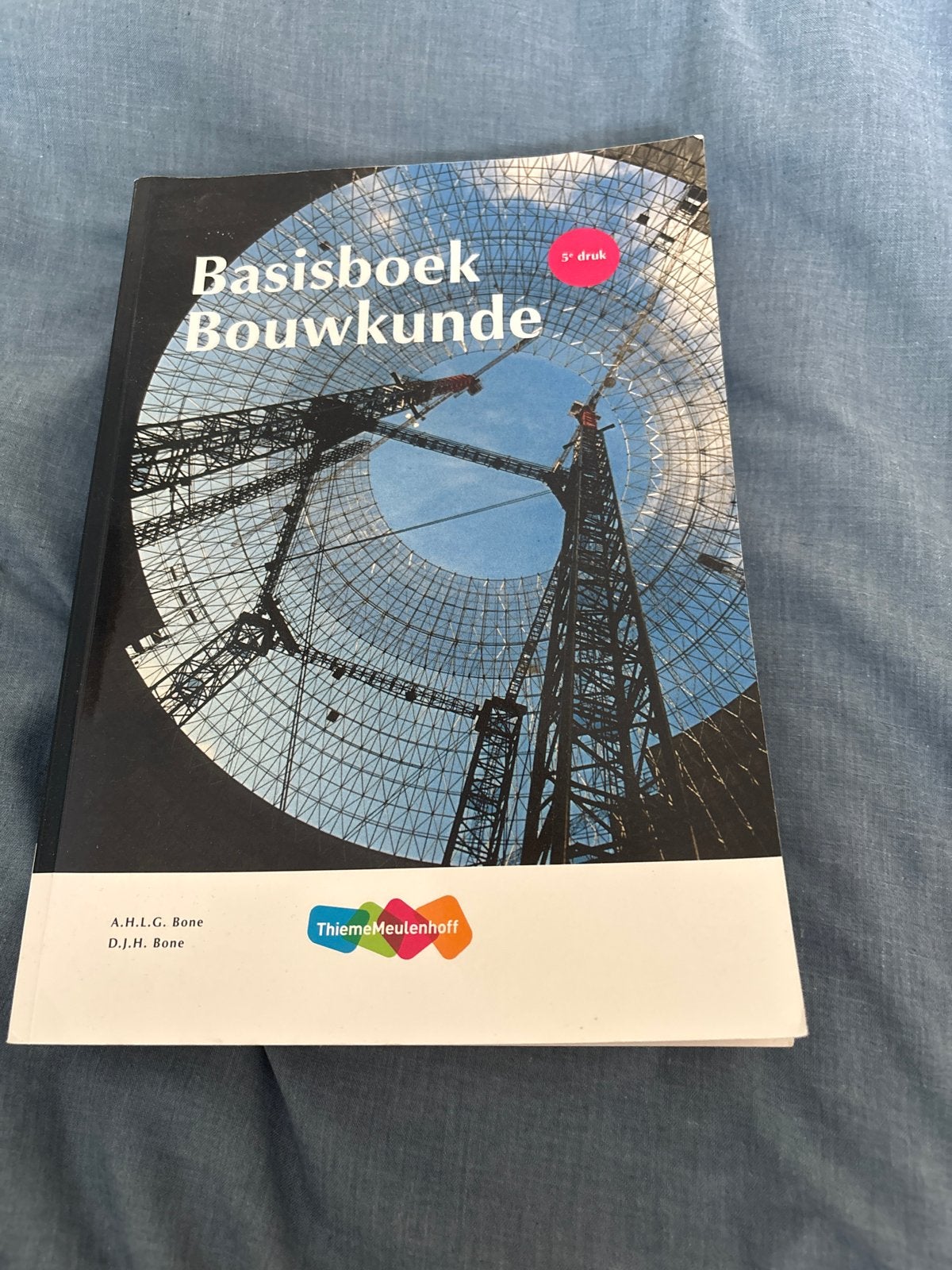 Basisboek Bouwkunde vijfde druk - A.H.L.G. Bone, Boeken, Ophalen of Verzenden, Beta, Zo goed als nieuw, HBO