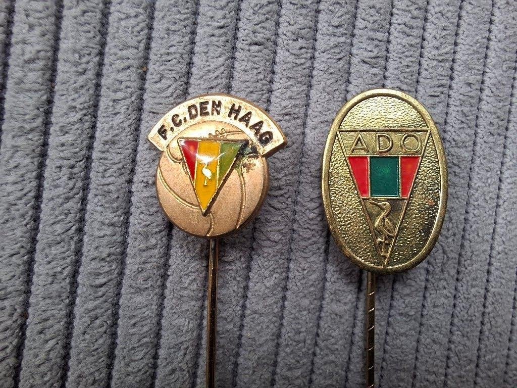2x Speld ADO / FC Den Haag (voetbal), Ophalen of Verzenden, Zo goed als nieuw, Transport