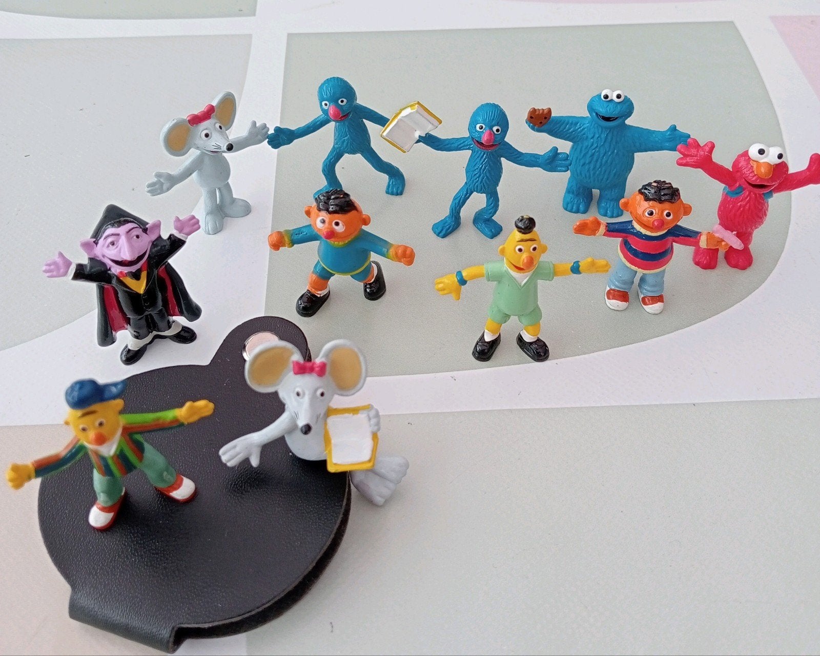 Sesamstraat mini figuurtjes 11stuks, Verzamelen, Poppetjes en Figuurtjes, Ophalen