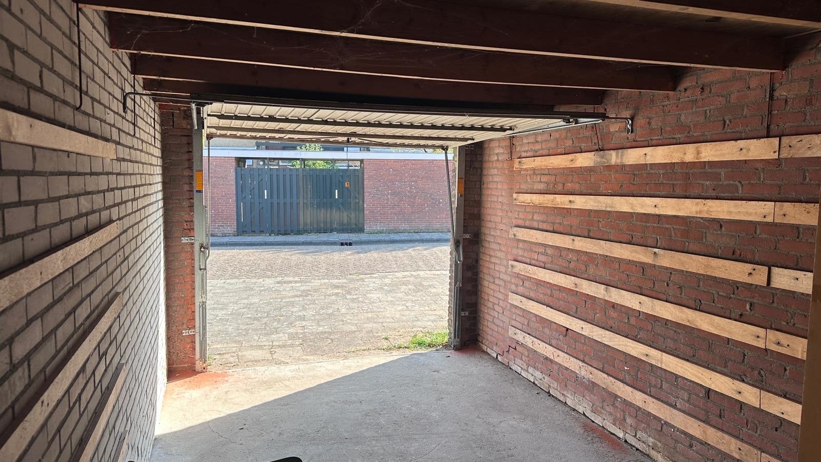 Te koop garage te vianen, Huizen en Kamers