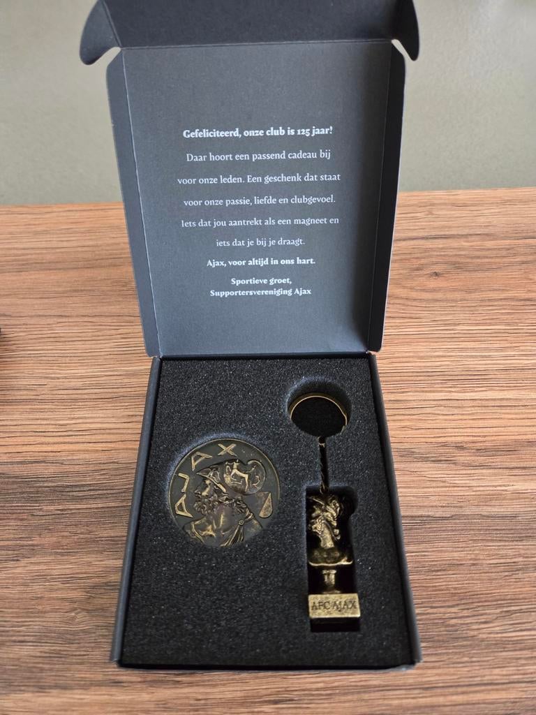Ajax 125 Jaar Jubileum Magneet & Sleutelhanger Set - Nieuw, Ophalen of Verzenden