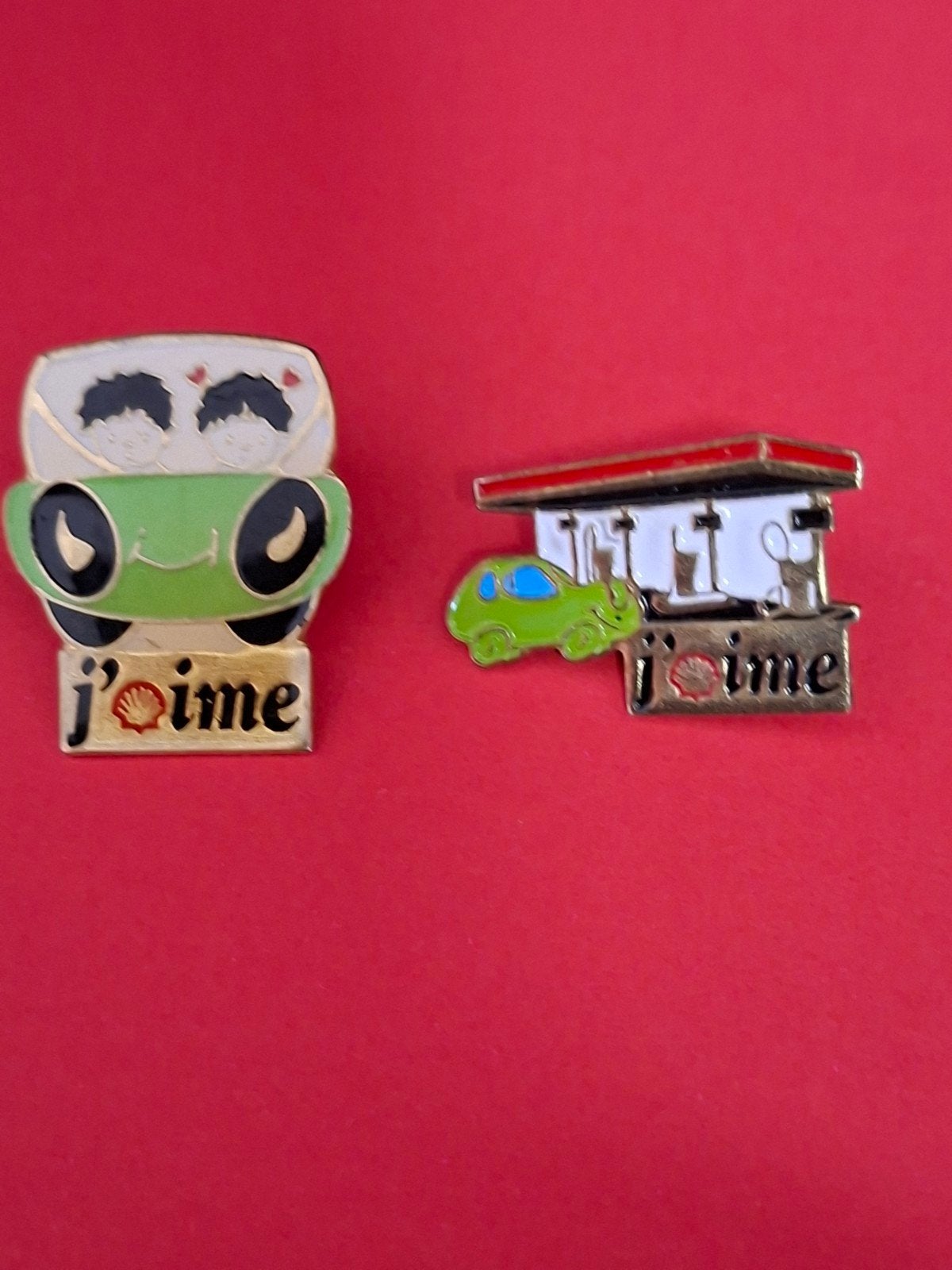 2 SHELL PINS, Verzamelen, Ophalen of Verzenden, Zo goed als nieuw, Merk